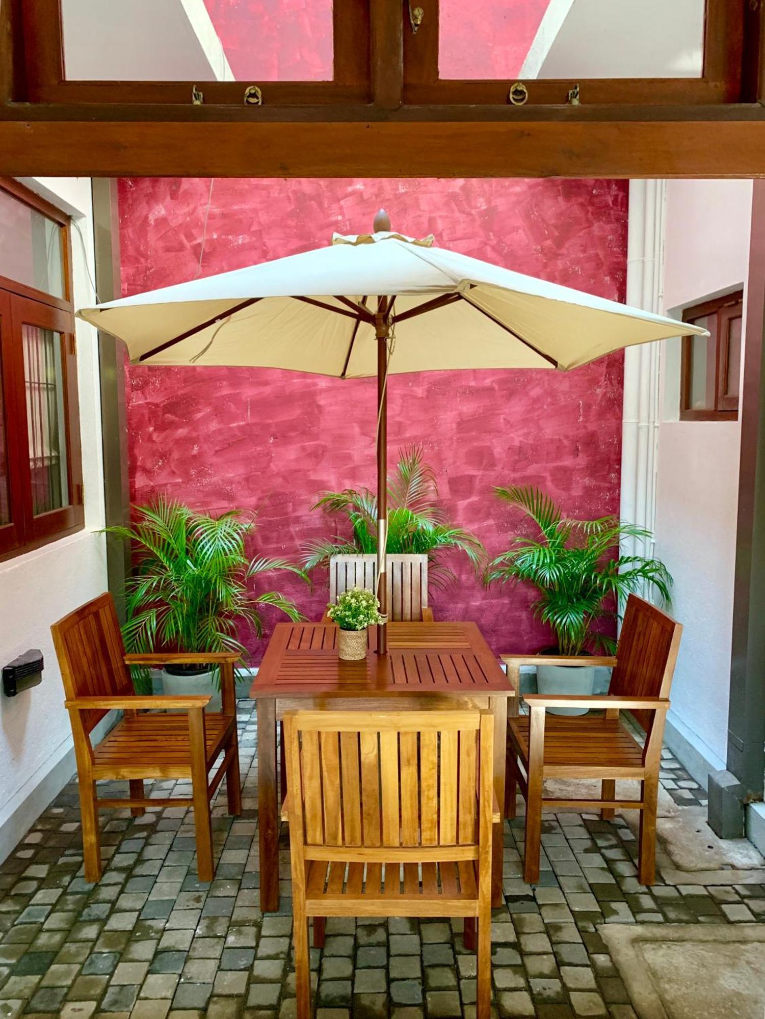 Sayura House Hotel Colombo Luaran gambar