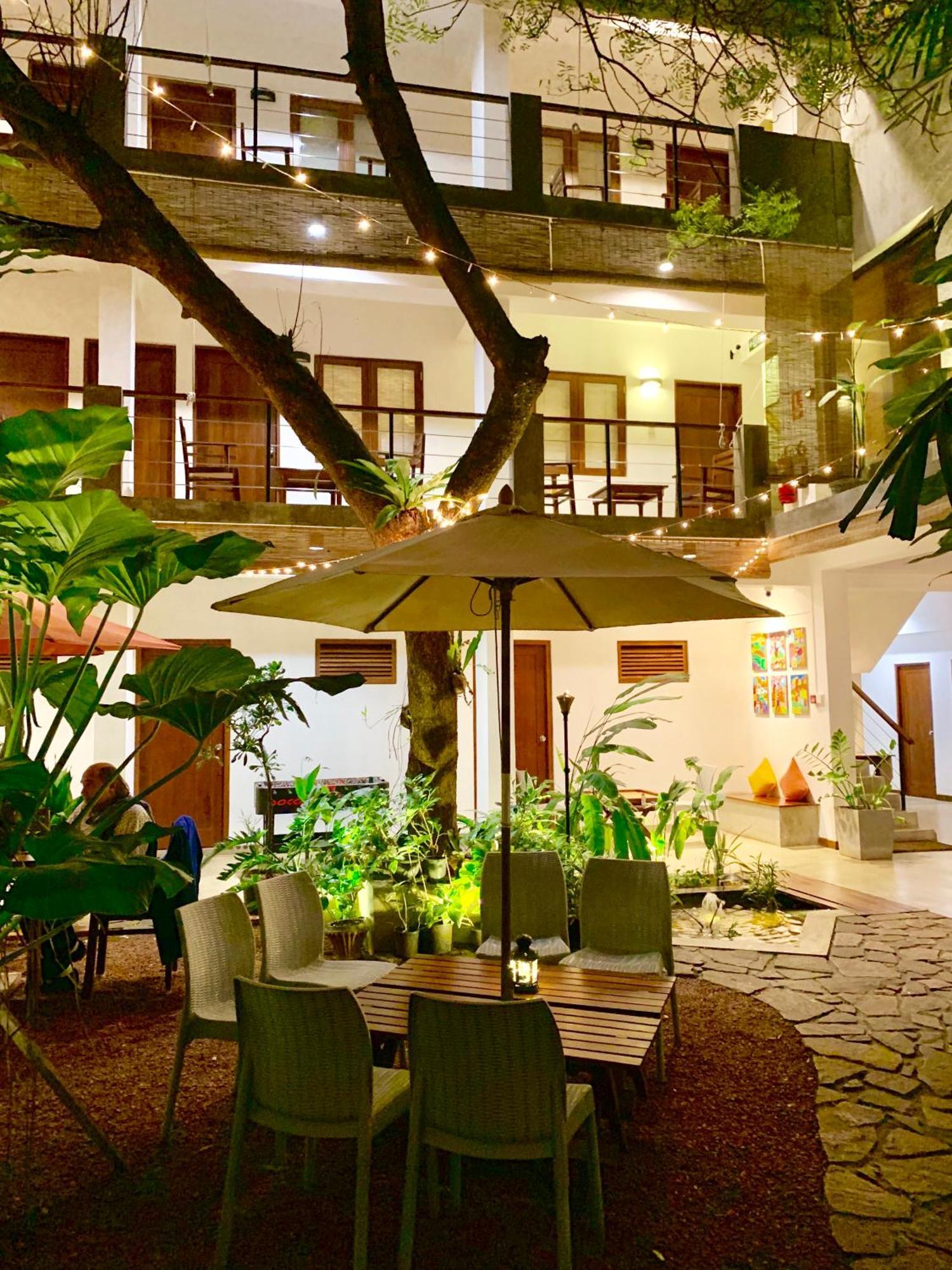 Sayura House Hotel Colombo Luaran gambar